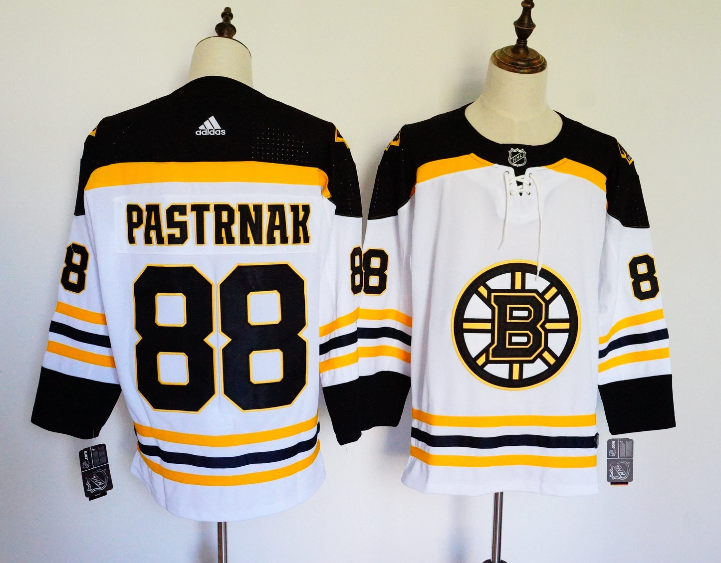 NHL Boston Bruins PASTRMAK # 88 Jersey