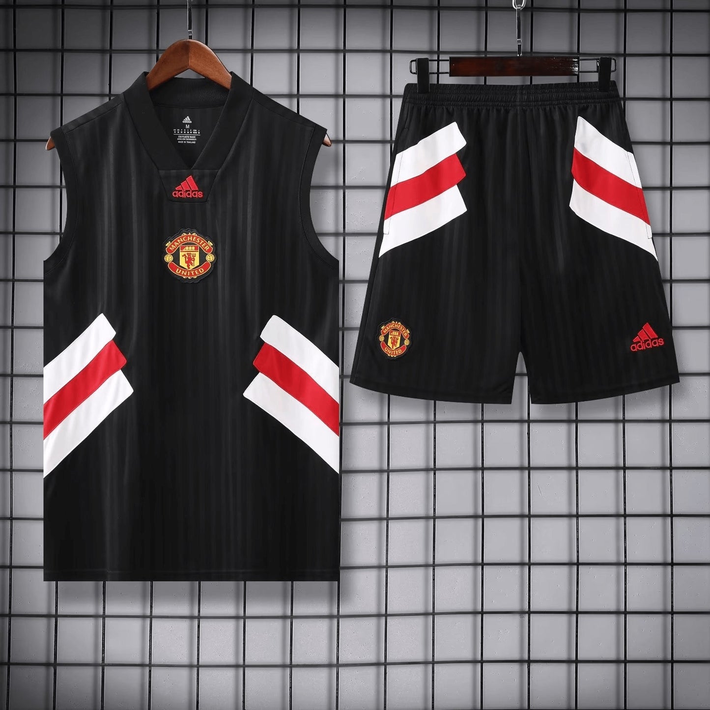 2023/2024 Manchester United pre-match training Jersey+Shorts 1:1 Thai Quality