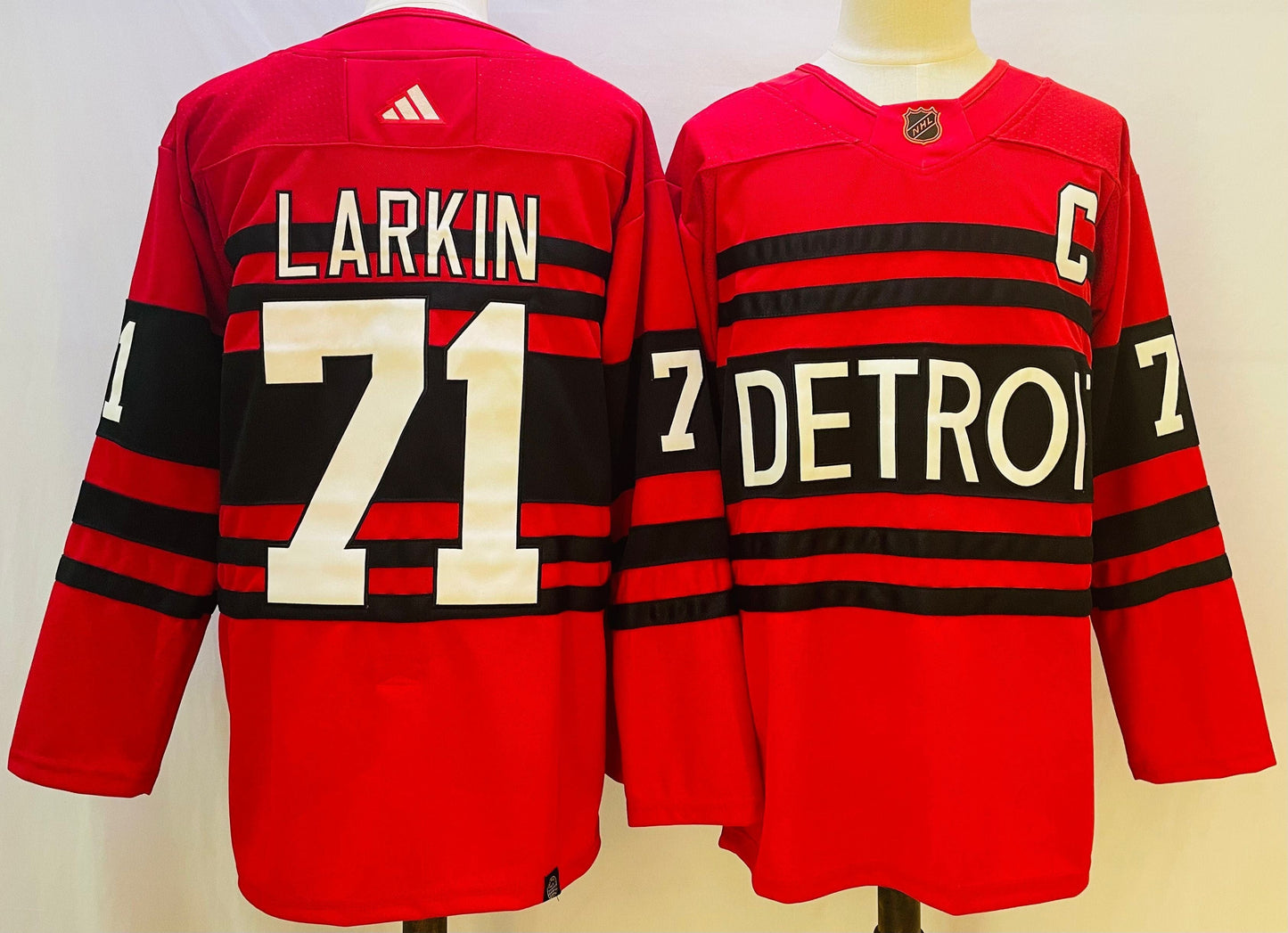 NHL Detroit Red Wings  LARKIN # 71 Jersey