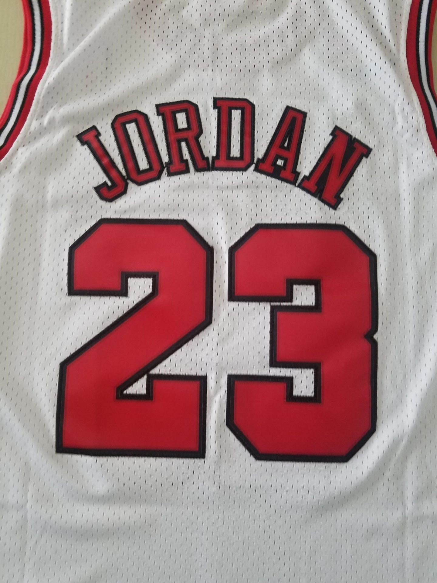 Men's Chicago Bulls Michael Jordan White 1997-98 Hardwood Classics Player Jersey