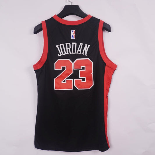 Men's Chicago Bulls Michael Jordan #23 Black 2023/24 Swingman Jersey - City Edition