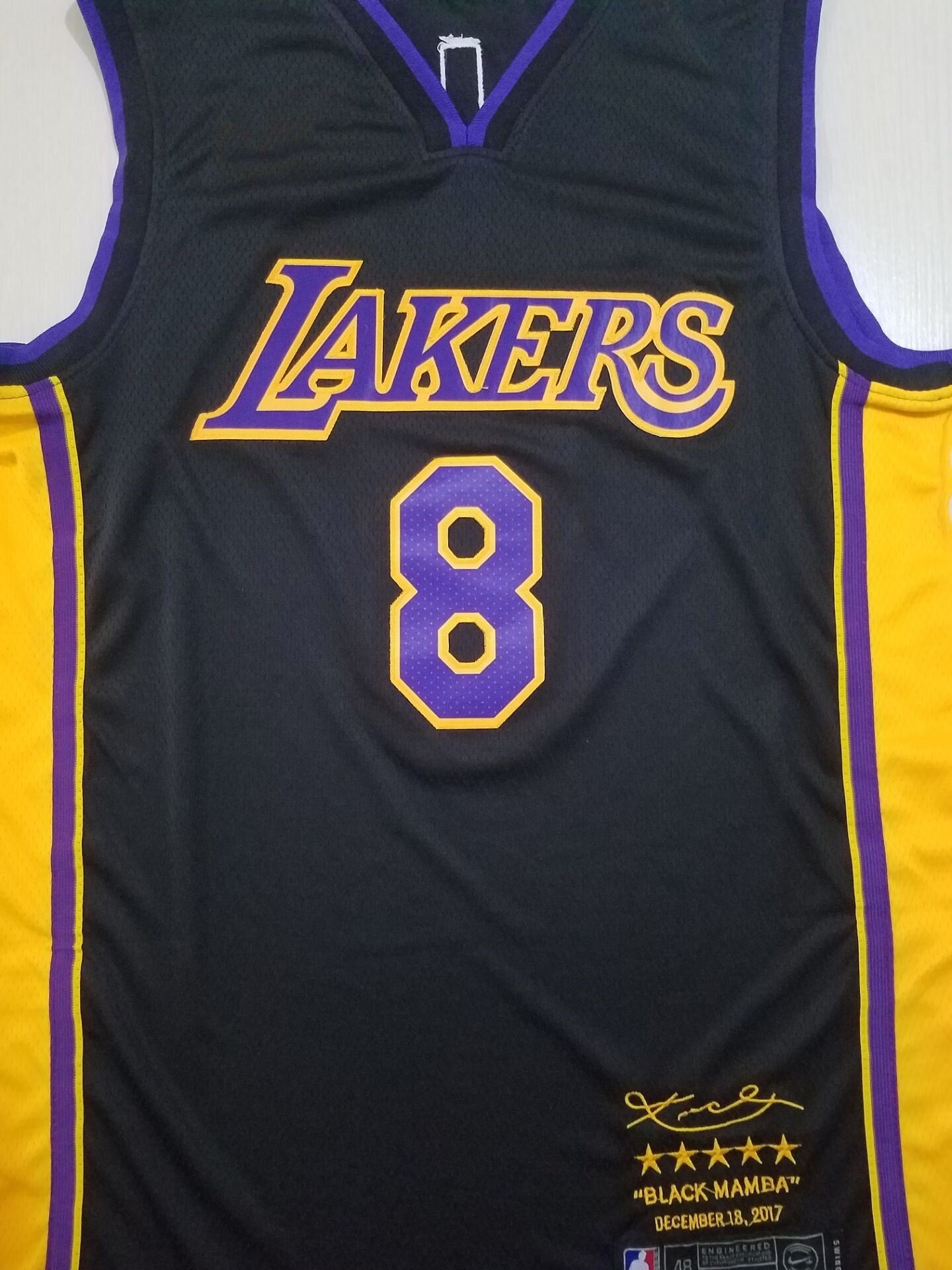 Men's Los Angeles Lakers Kobe Bryant Black #8 Swingman Player Jersey